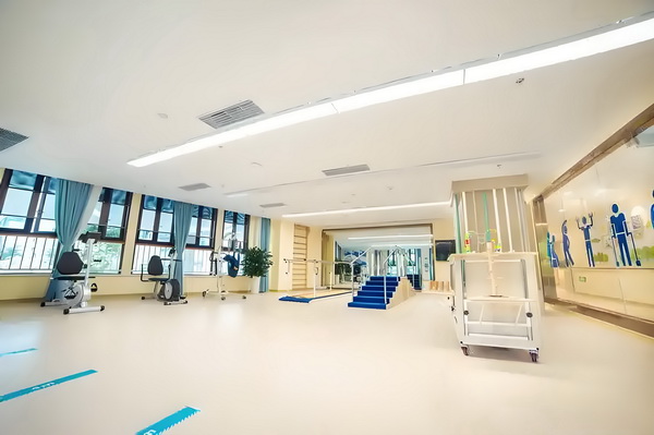 深圳积分入户口条件_姜文生涯唯一失败作品？且慢 姜文生涯再神也不奇